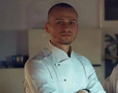 Cristi-Serb-castigatorului-primului-sezon-Chef-la-cutite-e1523369559555-400x316