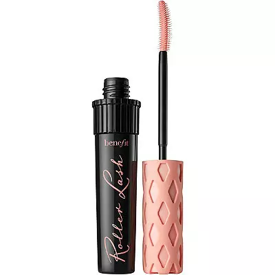 Mascara pentru curbare și alungire, Benefit, Roller Lash, 131 lei, disponibil Sephora