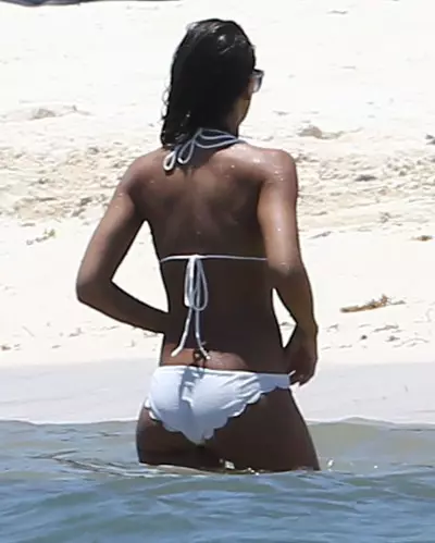 Jessica Alba in apa
