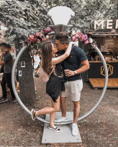 Ivona-Mihăescu-și-iubitul-ei-Vlad-3-400x500