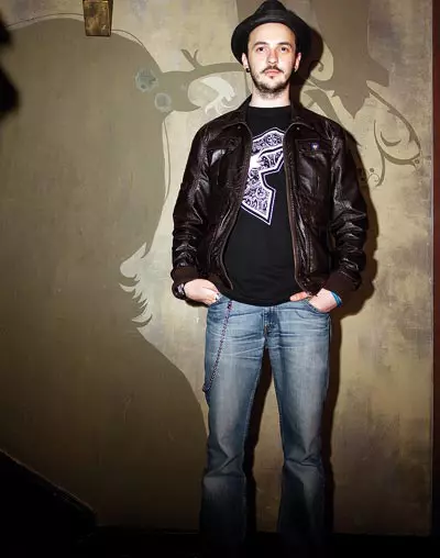 Goran (radio 21) isi cumpara haine de pe Internet si din strainatate