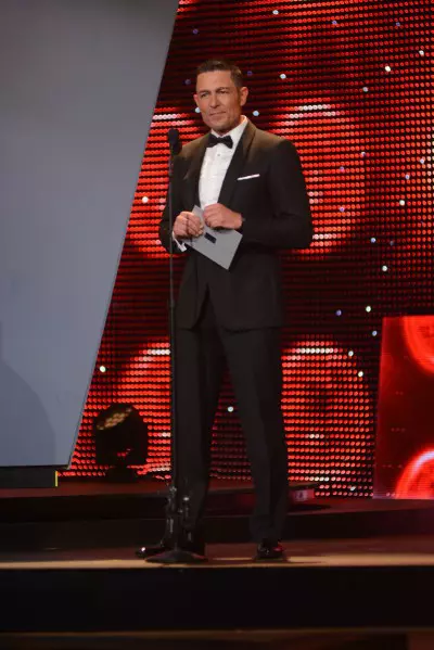 fernando-colunga-reaparece-premios-tvyn-2.jpg.imgo