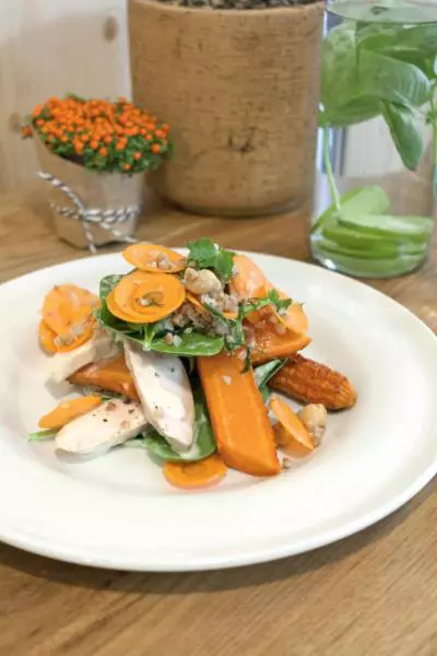 Una dintre salatele delicioase pe care le găsești la Frudisiac