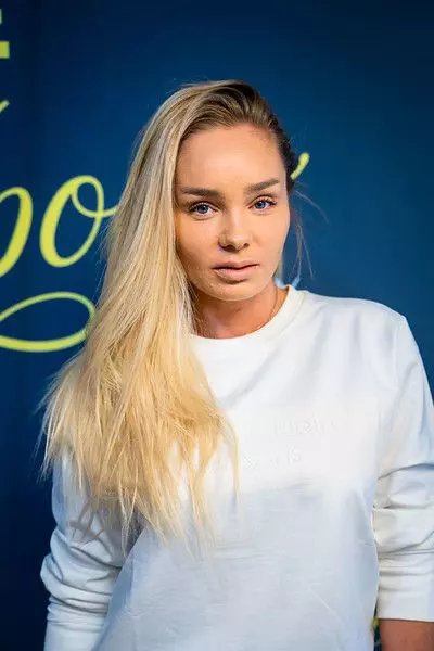 maria-la-salon-la-apollo-1