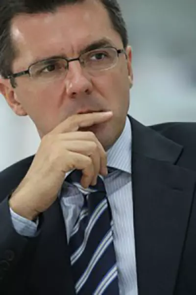 Dan Dungaciu3