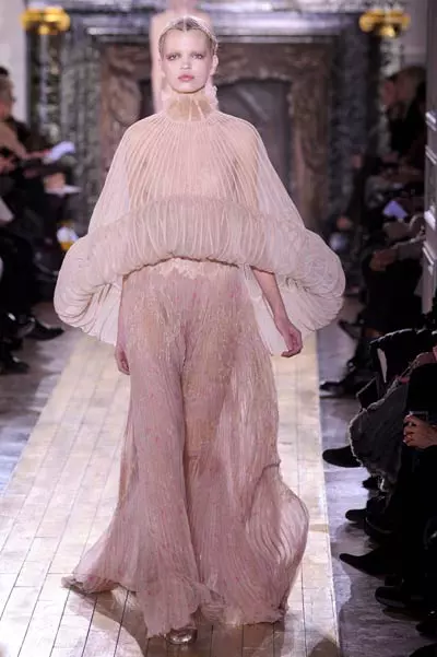 Valentino - Haute Couture Primavara/Vara 2011