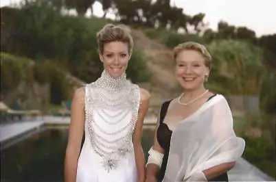 Isabelle, fiica Mihaelei Mihai, în ziua nunții, în 2008