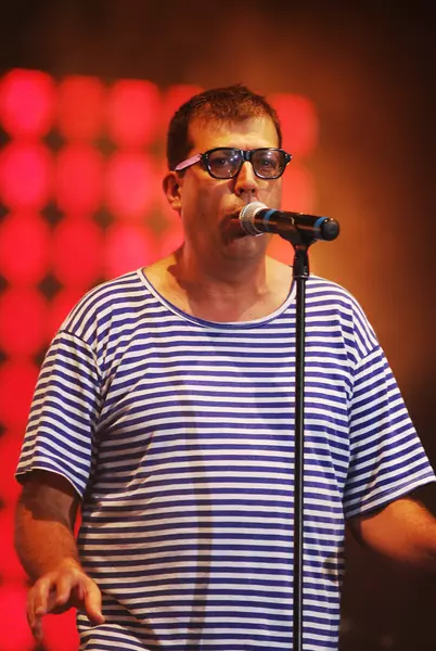 by Sabin Iacob (iacobs@m0n5t3r.info)