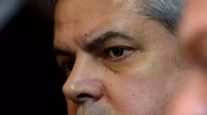 Adrian Năstase rămâne în spital două săptămâni