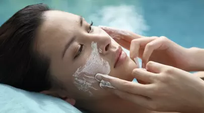 Frumuseţe: Cum să ai un ten perfect la orice vârstă
