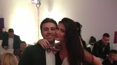 Foto: Alina Puşcaş s-a pozat cu invitaţii la botezul fiicei lui Pepe