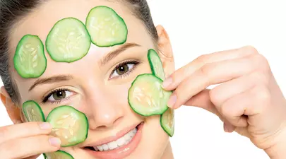 5 ingrediente minune ca să scapi de cearcăne şi de pungile de sub ochi