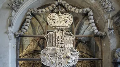 Ai merge la slujbă în biserica gonflabilă? Top 5 lăcaşe de cult ciudate