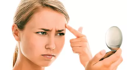 Cele mai bune LEACURI din cămară! Usturoiul te scapă de negi