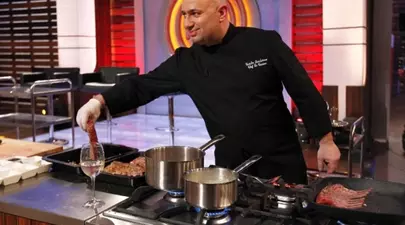 Cum să găteşti cotlete de miel şi pulpă de berbec ca la MasterChef. Învaţă de la Cătălin Scărlătescu!