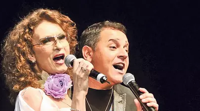 Angela Similea este prea doamnă ca să cânte la nunţi! Refuză mii de euro