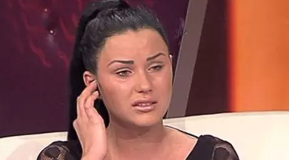 O blondă celebră i-a luat locul Cruduţei în patul lui Mihai Costea