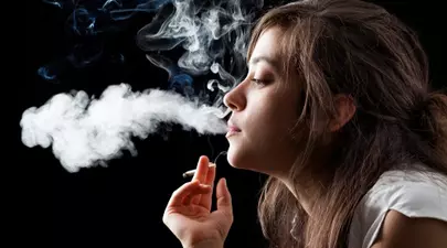Cum arată plămânii unui fumător când respiră. VIDEO