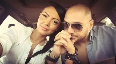 Andreea Mantea şi iubitul ei, puşi pe şotii! S-au bătut cu îngheţată!