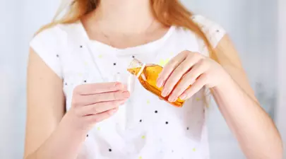 Cum să-ţi faci sirop de tuse acasă