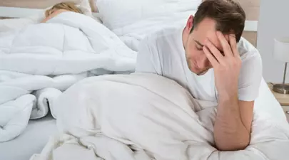 La ce se gândește când te înșală