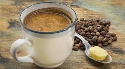Băutura care l-a ajutat pe un bărbat să slăbească 40 de kilograme