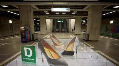 (P) Experimenteaza universul 3D, alaturi de Deichmann si noile vedete ale sezonului, in statiile de metrou Piata Victoriei 1 si Piata Unirii 2