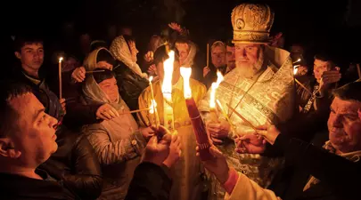 Ce nu știai despre Lumina Sfântă de la Ierusalim, minunea ortodoxiei