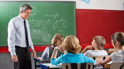 „Râdeți până vă doare burta”. Cea mai frumoasă temă pentru acasă dată de un profesor elevilor săi
