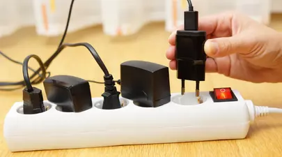 5 aparate electronice care consumă curent și atunci când nu sunt în stare de funcționare