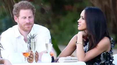 Primul pas spre logodnă? Prinţul Harry şi Meghan au luat ceaiul în compania Reginei