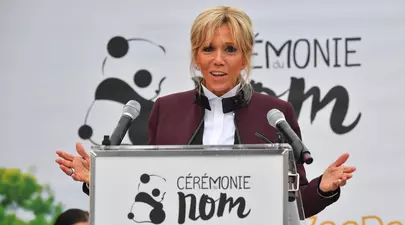 Brigitte Macron a botezat un… urs panda. Iată ce nume ingenios i-a pus!