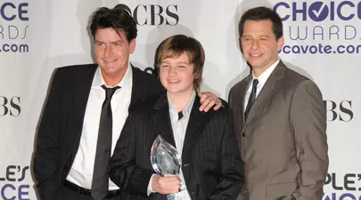 Ce s-a întâmplat cu Angus T. Jones, simpaticul băiețel din „Two And A Half Men”
