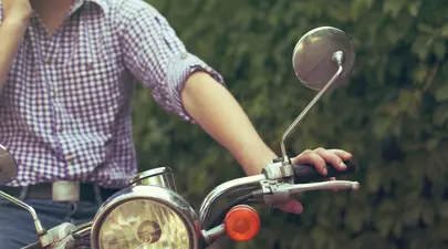 Cine este românul care a inventat bicicleta electrică