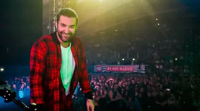 Are bani de dat! Suma pe care Smiley o datorează statului