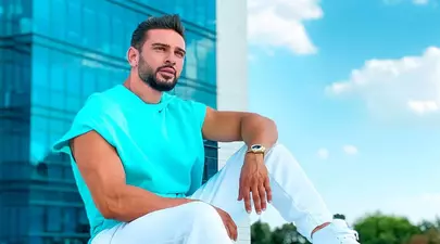 Dorian Popa, în scaun cu rotile. Artistul și-a șocat fanii