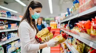 OMS susține că virusul SARS-CoV-2 nu se transmite prin alimente