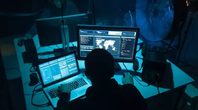 Alertă la un centru de testare pentru COVID-19 din București. Pacienții primesc SMS-uri false că sunt infectați