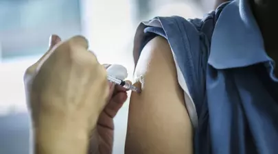 La cât timp trebuie să își testeze nivelul de anticorpi cei vaccinați, potrivit medicului Adrian Marinescu