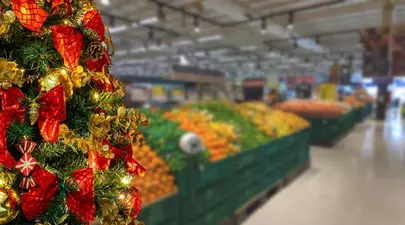Ce program vor avea marile magazine de Crăciun și Revelion 2021