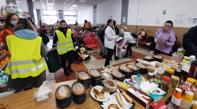 Ce au făcut refugiații din Ucraina cu mâncarea primită de la voluntarii din Gara de Nord