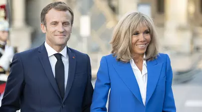 Ce crede fata cea mică a primei doamne a Franței  despre relația mamei sale cu Emmanuel Macron