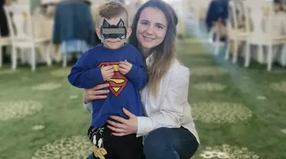 Ce s-a întâmplat înainte de sinuciderea femeii din Găești căreia i s-a înecat fiul în piscină. Ce spun martorii