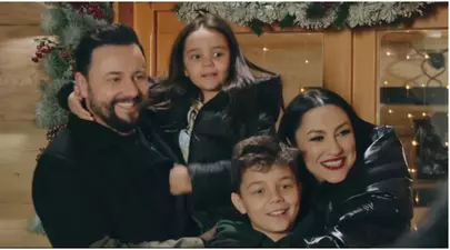 Andra a lansat un nou colind. Toată familia artistei apare în videoclip: “Ninge anul ăsta de Crăciun”
