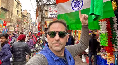Ce a pățit Dan Negru în India. „Am fost la un pas de dezastru. M-a salvat soția!”