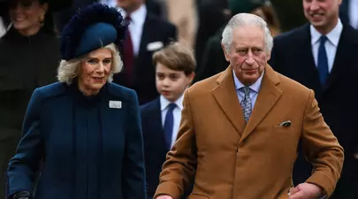 Cartea care ar putea distruge încoronarea Regelui Charles. Prințul Harry nu este implicat de această dată