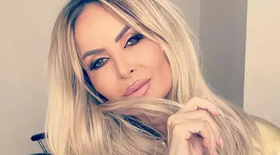 Ce fată mare și frumoasă are Daniela Gyorfi. Maria a împlinit 12 ani și s-a dus singură în emisiunea lui Cătălin Măruță