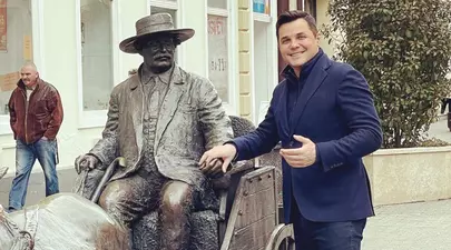 Fiul lui Cove a împlinit 14 ani. Mesajul actorului: „Am învățat atât de multe lucruri de la tine!”