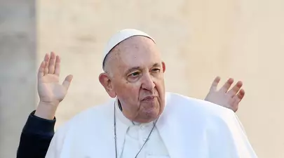 Papa Francisc, internat de urgență pentru o operație la stomac sub anestezie generală.  Suveranul Pontif are 86 de ani
