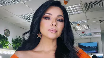 Ce soră superbă are Corina Caragea! Cum arată și cu ce se ocupă Alexandra